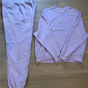 Nike Women's Set - Light Lavender